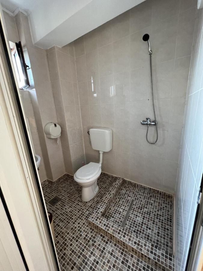 Hotel Monte Carlo Piteşti Extérieur photo