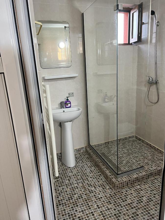 Hotel Monte Carlo Piteşti Extérieur photo