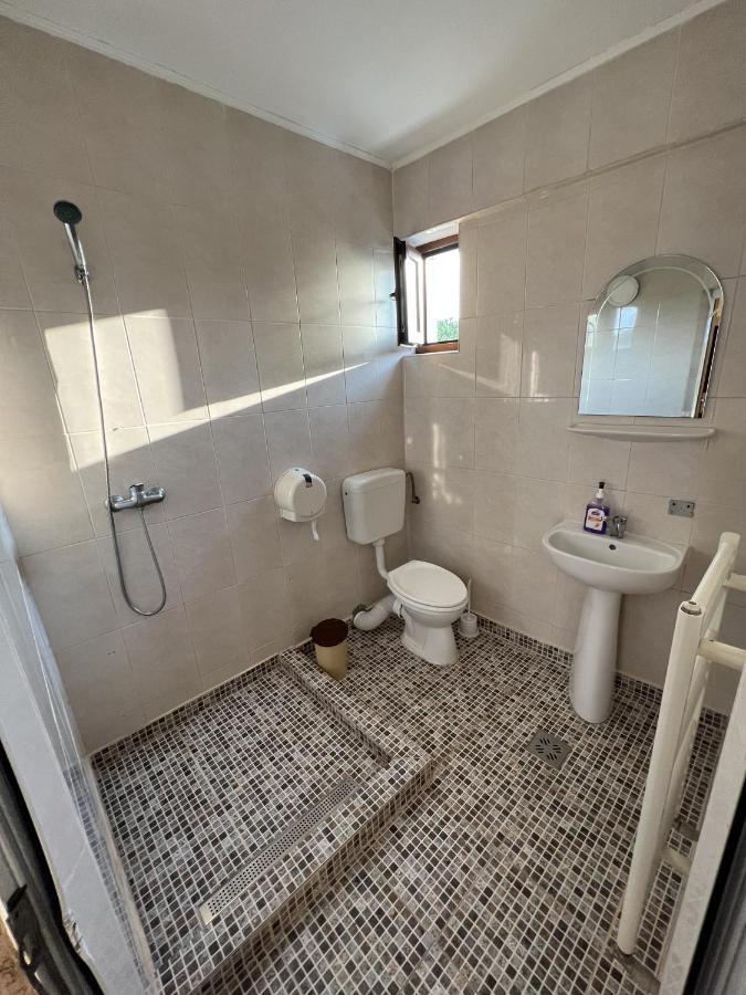 Hotel Monte Carlo Piteşti Extérieur photo